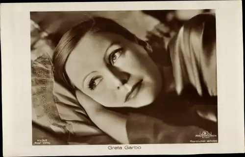 Ak Schauspielerin Greta Garbo, Portrait, Ross Verlag, 4526/2