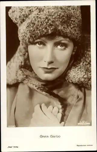 Ak Schauspielerin Greta Garbo, Portrait