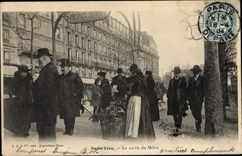 Ak Paris Vecu, La Sortie du Metro