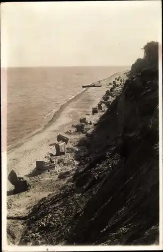 Foto Ak Śliwin Neuschleffin Rewal Rewahl Pommern, Blick auf den Strand