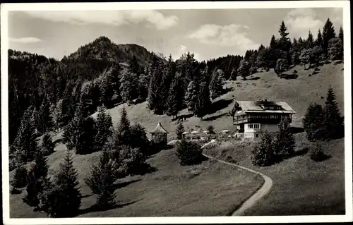 Ak Oberstdorf im Oberallgäu, Pension Bergkristall, Gesamtansicht