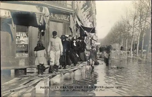 Ak Paris VII., Crue de la Seine 1910, Avenue Rapp, Handlung A. Audez