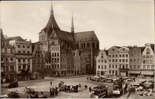 Ak Hansestadt Rostock, Neuer Markt, St. Marienkirche