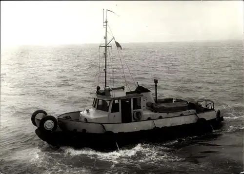 Foto Schlepper auf dem Meer