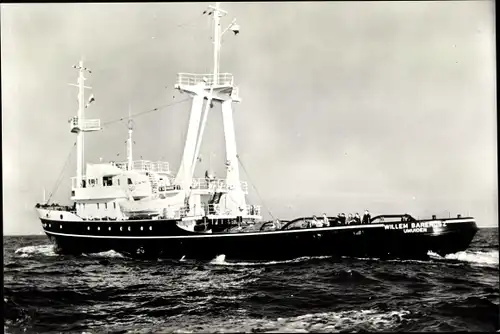 Ak Schlepper Willem Barends, Oceangoing motor tug, Wijsmuller, Ijmuiden