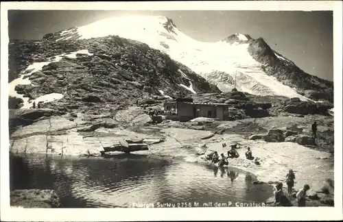 Foto Ak Surlej Silvaplana Kt .Graubünden, Fuorcla Surley mit dem Piz Corvatsch, Badegäste