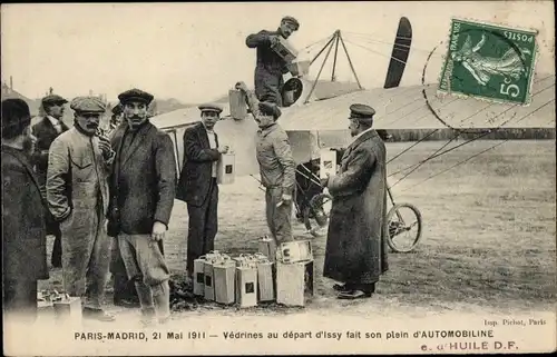 Ak Raid Paris-Madrid, 21. Mai 1911, Védrines au départ d'Issy fait son plain d'Automobiline