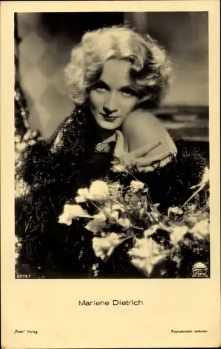 Ak Schauspielerin Marlene Dietrich, Portrait, Ross Verlag 6378/1