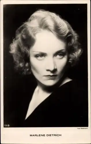 Ak Schauspielerin Marlene Dietrich, Portrait