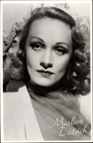 Ak Schauspielerin Marlene Dietrich, Portrait