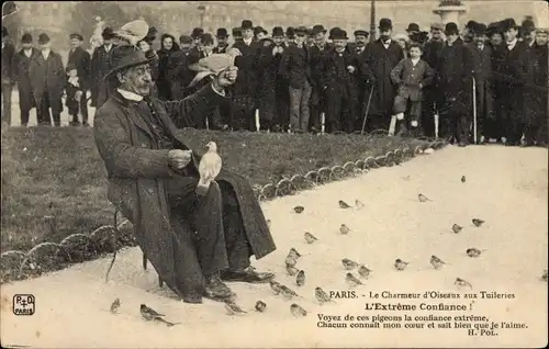 Ak Paris Frankreich, Le Charmeur d'Oiseaux aux Tuileries, L'Extreme Conflance