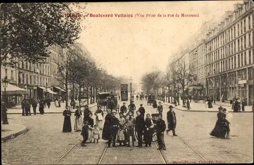 Ak Paris XI, Boulevard Voltaire, vue prise de la rue de Montreuil