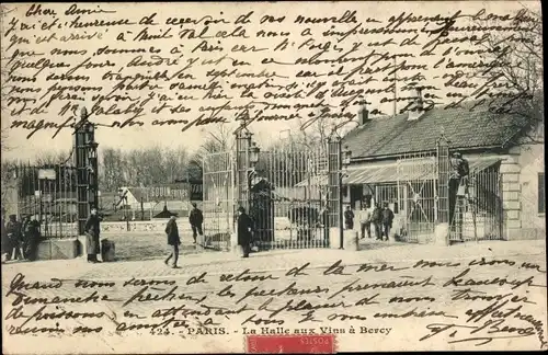 Ak Paris XII, la Halle aux Vins à Bercy, Eingangstore