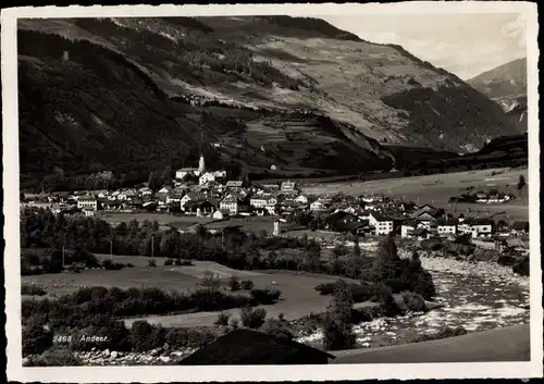 Ak Andeer Kanton Graubünden, Totalansicht der Ortschaft mit Umgebung