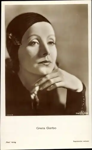 Ak Schauspielerin Greta Garbo, Portrait