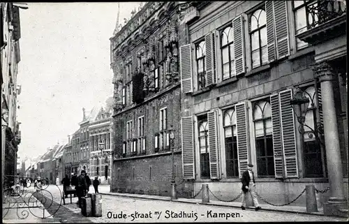 Ak Kampen Overijssel Niederlande, Oudestraat met Stadhuis