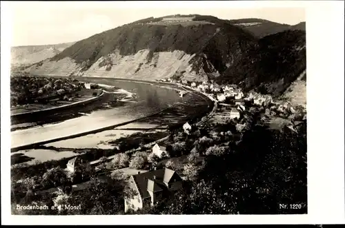 Ak Brodenbach a. d. Mosel, Panoramablick auf den Ort