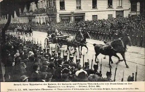 Ak Bruxelles Brüssel, Besuch Kaiser Wilhelm II., Auguste Viktoria, Victoria Louise, 1910, Parade