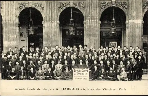 Ak Paris I, Place des Victoires, Grande École de Coupe, A. Daroux, Février 1913