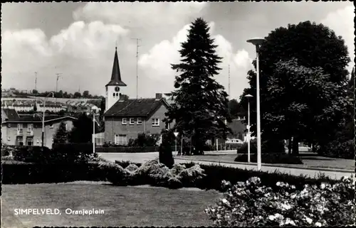 Ak Simpelveld Limburg Niederlande, Oranjeplein, Kirche