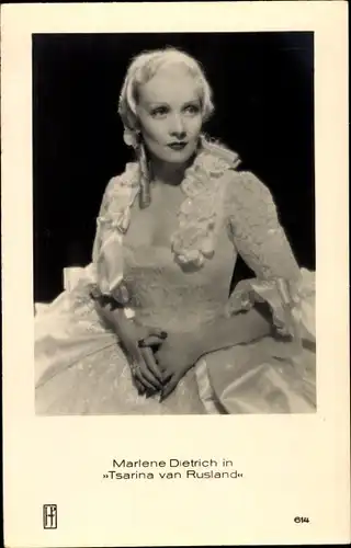 Ak Schauspielerin Marlene Dietrich, Portrait aus Die Zarin von Russland