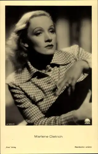 Ak Schauspielerin Marlene Dietrich, Portrait, Ross Verlag Nr. A 1045/3