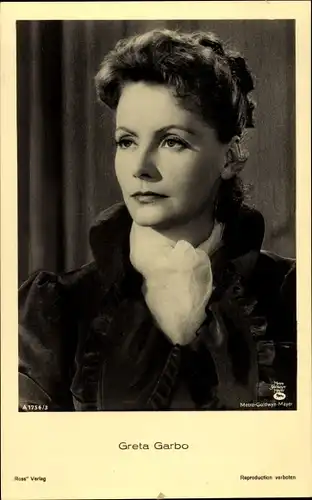 Ak Schauspielerin Greta Garbo, Portrait