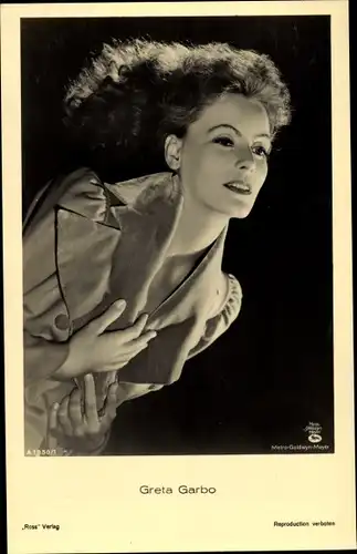 Ak Schauspielerin Greta Garbo, Portrait, Ross Verlag A 1950/1