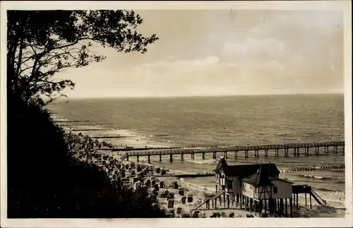 Foto Ak Ostseebad Koserow auf Usedom, Familienbad und Seesteg, Badestrand