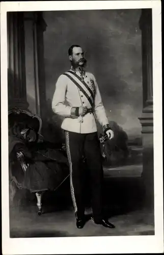 Ak Kaiser Franz Joseph I., Standportrait in Uniform