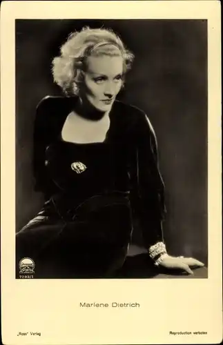 Ak Schauspielerin Marlene Dietrich, Portrait, Ross Verlag 7292/1