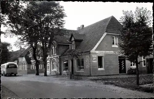 Foto Nieblum auf der Insel Föhr Nordfriesland, Feinkosthandlung, Autobus, Persil