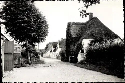 Foto Nieblum auf der Insel Föhr Nordfriesland, Dorfstraße