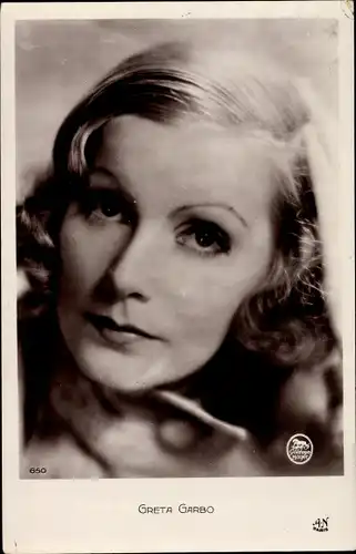 Ak Schauspielerin Greta Garbo, Portrait