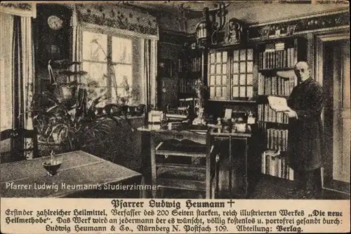 Ak Nürnberg, Blick in Pfarrer Ludwig Heumann's Studierzimmer