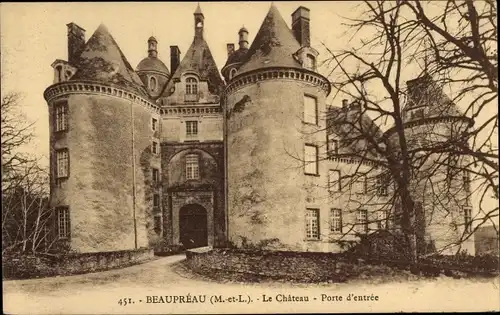 Ak Beaupréau Maine et Loire, la Château, porte d'entrée