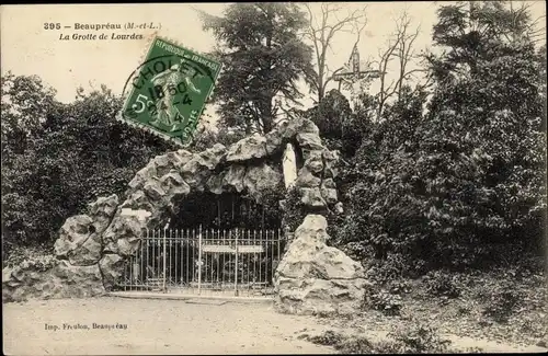 Ak Beaupréau Maine et Loire, la grotte de Lourdes