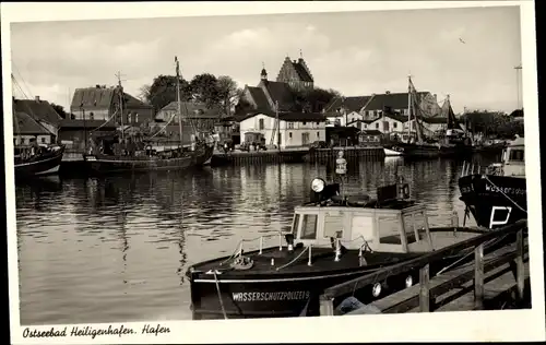 Ak Ostseebad Heiligenhafen in Holstein, Wasserschutzpolizei, Schnellboot, Hafenpartie