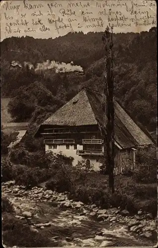 Ak Niederwasser Hornberg im Schwarzwald, Motiv bei Triberg, Schwarzwaldhaus