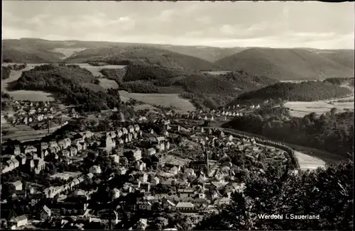 Ak Werdohl im Sauerland, Ortspanorama, Landschaft