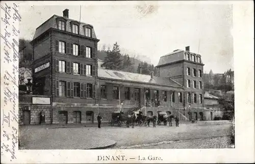 Ak Dinant Wallonien Namur, La Gare, Bahnhof, Kutsche