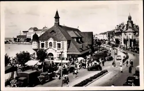 Ak Trouville Calvados, Les Quais