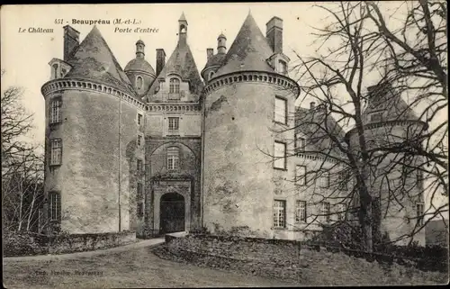 Ak Beaupréau Maine et Loire, la Château, porte d'entrée