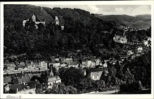 Ak Altena im Märkischen Kreis, Blick auf den Ort mit Burg, Wald, Berge