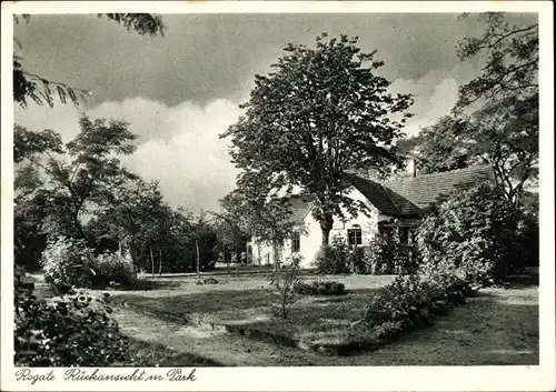 Ak Kersdorf Briesen in der Mark, Rogate, Rückansicht im Park