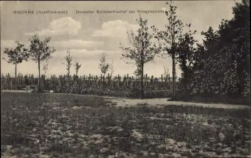 Ak Sissonne Aisne, Soldatenfriedhof des Kriegslazaretts