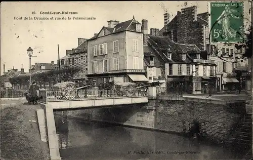 Ak Condé sur Noireau Calvados, Pont de la Druance, Rue de la Poissonnerie