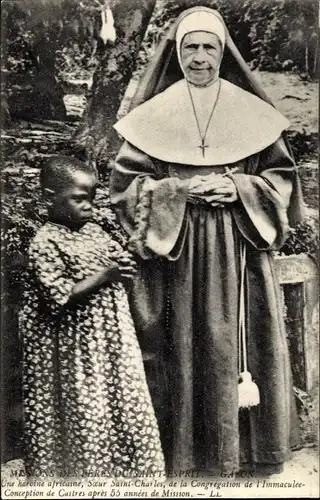 Ak Gabun, Mission, Klosterfrau, Geistliche, Kind, Kreuz