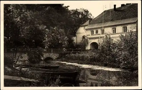 Foto Mirow Mecklenburgische Seenplatte, Uferpartie, Brücke, Schloss