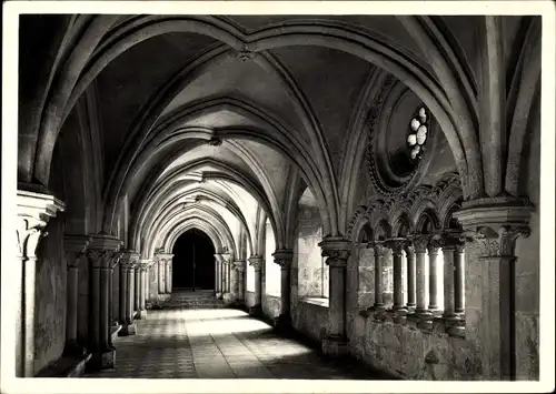 Ak Regensburg an der Donau Oberpfalz, Fürstlich Thurn und Taxissches Schloss, Kreuzgang